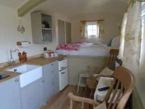 hyrder hytte ferrensby nord yorkshire med boblebad & sauna tønde - Image 4
