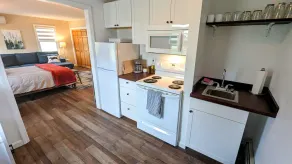 Golfer's Getaway - Luxury Studio Next to 1st Tee - Image 5