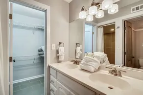 AquaVista by Book That Condo - Image 3