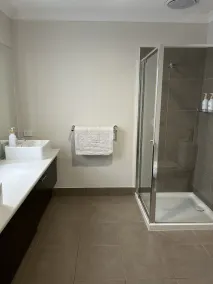 Bundalong on Clarke a spacious family home - Image 3