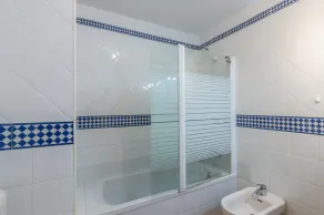 Apartment 100m From Beach - Image 4