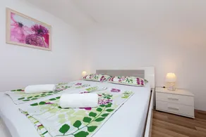 Appartement de vacances avec jardin, barbecue et piscine - Image 3