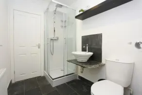 BOURNECOAST: MODERN HOUSE IN TOWN CENTRE WITH GAMES ROOM - SNUG - WIFI - HB3114 - Image 4