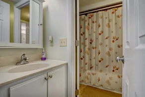2 Bedroom Oceanfront Condo with Beautiful Views - Image 5