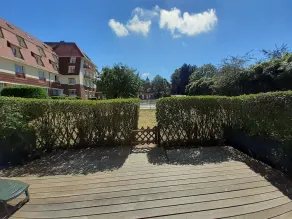 Ground floor apartment with terrace & heated pool - Image 5