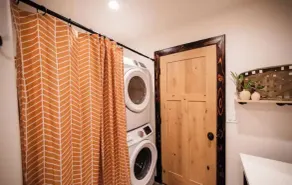 Beautiful, 1 Bedroom in the Hills of Fairbanks - Image 2