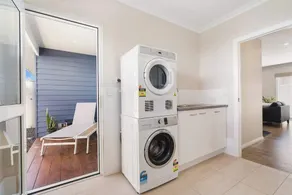 Azzure on Waterville Close to central Dunsborough - Image 3