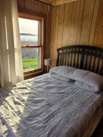 Beautiful St Lawrence waterfront cottage - Image 4