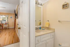 Flagler Avenue adjacent Dog Friendly Home with Garage! Stroll to the Beach! - Image 2