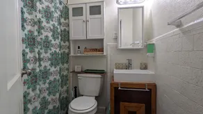 Historic Southside 2BR Apt - Pet Friendly - Image 3