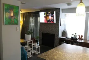 Unique Style Apartment STR# 22-0167 - Image 2