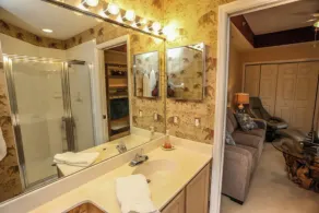 Beautiful, spacious home away from home! This 3 bed 3 bath condo has everything! - Image 3