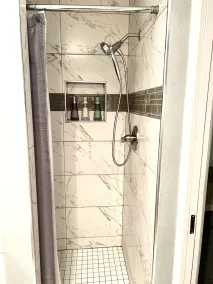 A.L.I. Place is a newly renovated 3 bedroom/2 bathroom home 5 min. from airport. - Image 4