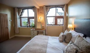 A cottage that sleeps 6 guests  in 3 bedrooms - Image 5