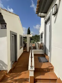Luxus-Golfvilla in erster Reihe mit privatem Pool & Panoramablick - Image 5