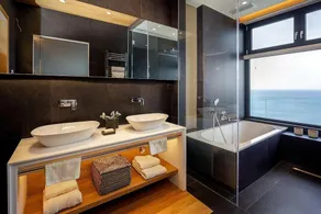 Brand new 6 bedroom villa with a heated pool - Image 4