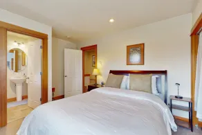 Dog-friendly Westside Escape with fireplace, W/D, fenced yard - 3 miles to beach - Image 5