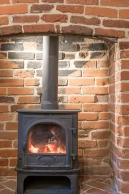 Charming Georgian flint cottage - Image 4