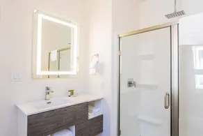 Loft Nr. 4 von 5 Private Suite mit 2 Schlafzimmern und 1 Bad - Image 2