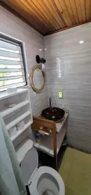 Therapy Cabin 3 - Island Cabin - AC, Boat Transfer, Starlink - Image 3