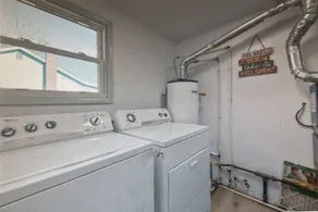 House at Buckeye Lake with Boat Docks available. - Image 3