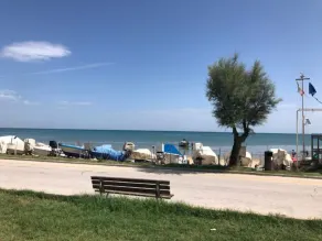 SUNFLOWER 4 km from the sea with swimming pool for 2+2 people - Image 4