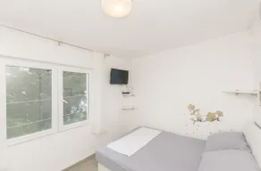 House Anica - Image 4