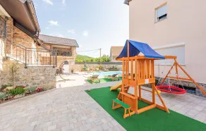 Lovely Home In Gracac With Sauna - Image 4