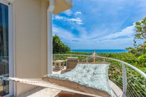 Lux Palace ~ON~ beach w/ lifeguard! 4 mast.suites, pool, elev. Bedrms <100USD nt - Image 4