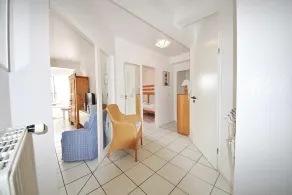 Familien-ferienwohnung mit Terrasse, Strandkorb & Gartenzugang - 70 m zum Strand - Image 4
