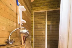 Cabin - Sleeps 6 - Pets Ok - Pato - Parking - Image 3