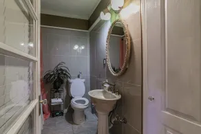 The Old Downtown Historic Grand Prairie House home - Image 5