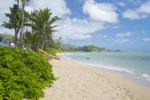 Pheapie Beach Retreat, Beachfront, W/ Air Conditioner, Large Lanai - Image 3
