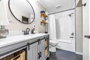 Newly renovated-across the street from Von Stiehl! - Image 2