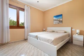 Maison avec piscine chauffée, pour 6, Climatisation/Wifi, jardin, près de la mer - Image 5