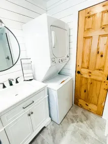 - NEWLY RENOVATED - cabin in gated, mountain community ~ sleeps 6 ~ wifi - Image 5