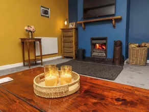 Petty Knowes Cottage - Image 2