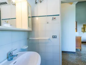 Lovely apartment in villa for 5 guests with WIFI, pool, TV, patio, pets allowed and panoramic view - Image 2