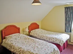 2 bedroom accommodation in Westonbirt, near Tetbury - Image 3