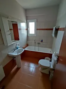 Όμορφος χώρος με τζάκι,  κοντά στην θάλασσα - Image 2