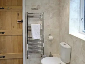 2 bedroom accommodation in Constantine, near Falmouth - Image 3