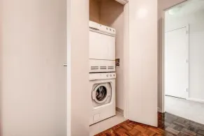 Beautiful 2BR | NYC Skyline Views | Jersey City Waterfront by GLS - Image 2