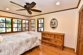 Lrg Wine Country Estate on creek w Pool/Spa sleeps 8 - Image 5