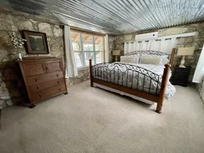Robert Wood Art Cottage - Near Floores Country Store, SeaWorld & Fiesta Texas - Image 5