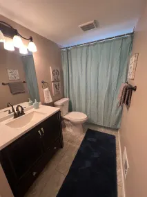 Spacious Home| Pet Friendly| Ideal for Long Stays - Image 3