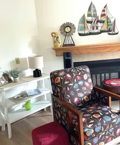 Peaceful,Nature Retreat! Country Stroll to Pebble Beach! Close to Town. Charming - Image 2