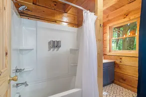 Blue RIdge Pkwy, Jefferson Sleeps 4 - mult. cabins avail. contact us for groups - Image 4