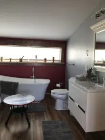 Hunting and Fishing Lodge (sleeps 3-5) - Image 3