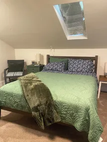 Quiet & cozy loft apartment only minutes to downtown Springfield and U of O. - Image 5