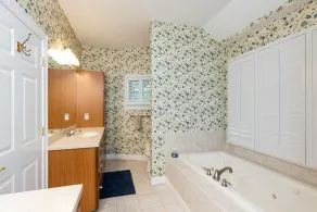 Beautiful New Seabury Home in Mashpee - Image 4